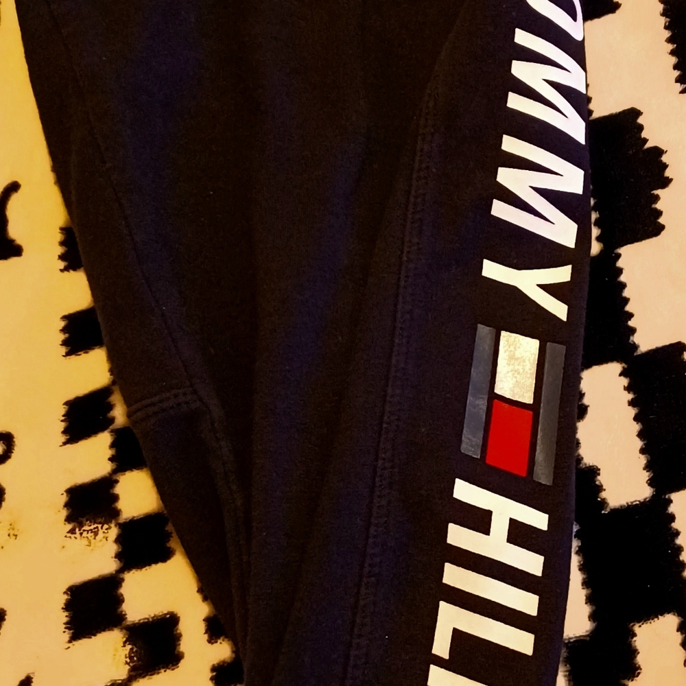 Tommy Hilfiger Capri leggings size xl worn once!!